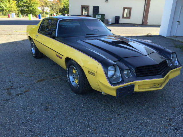 1978 Yellow/Black Chevrolet Camaro 2 Door