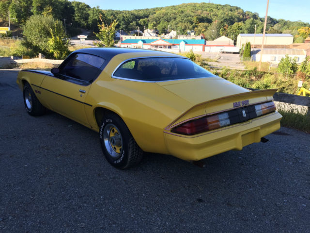 1978 Yellow/Black Chevrolet Camaro 2 Door