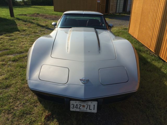 1978 Silver Chevrolet Corvette Coupe