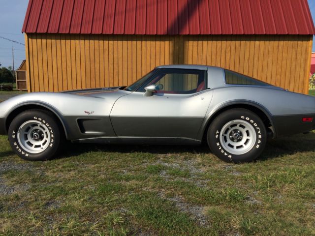 1978 Silver Chevrolet Corvette Coupe