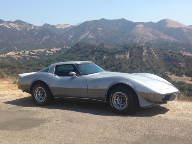 1978 Silver Chevrolet Corvette Coupe