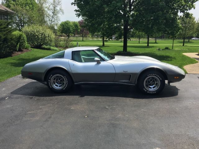 1978 Silver Chevrolet Corvette Coupe
