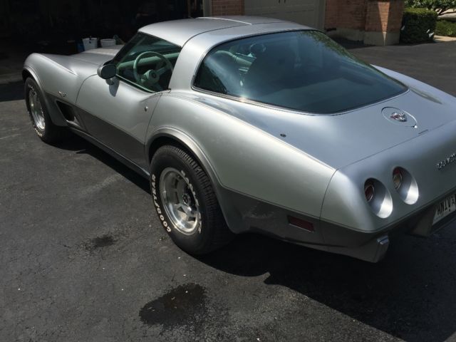 1978 Silver Chevrolet Corvette Coupe