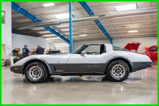 1978 Silver Chevrolet Corvette Coupe