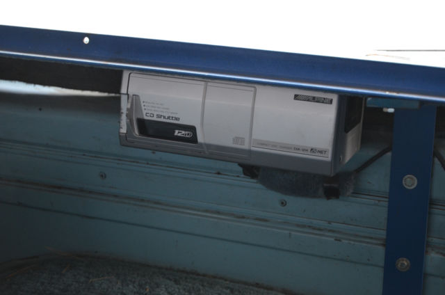 1978 White Chevrolet Suburban