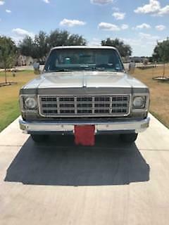 1978 silver and white Chevrolet C-10 SWB