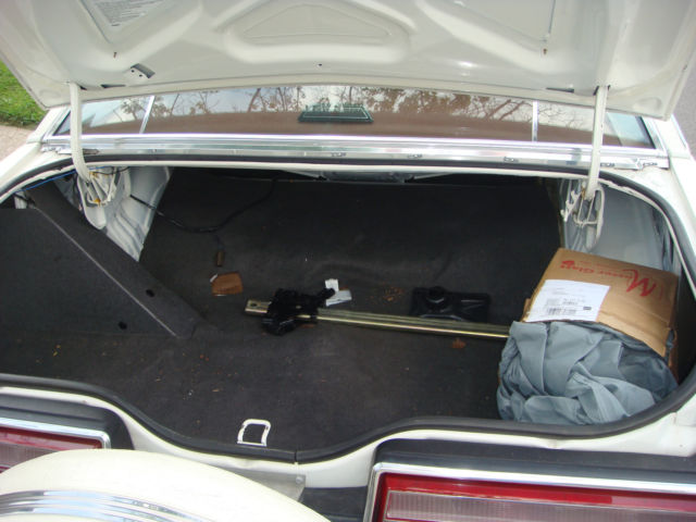 1978 White Ford Thunderbird Coupe