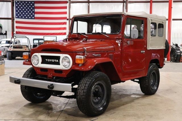 1978 Red Toyota FJ 40 SUV
