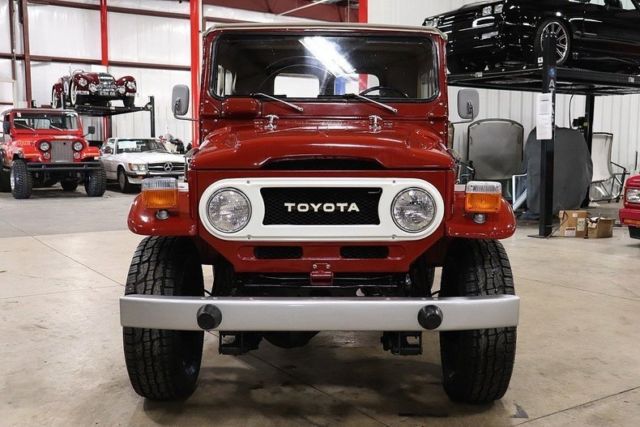 1978 Red Toyota FJ 40 SUV