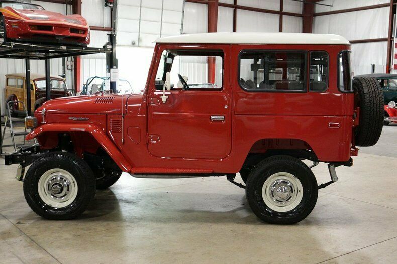 1978 Red Toyota FJ 40 Station Wagon