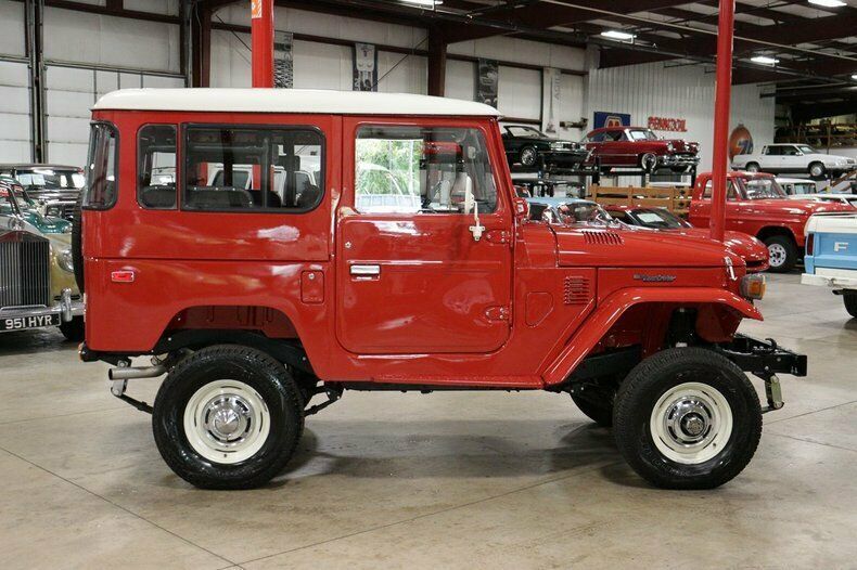 1978 Red Toyota FJ 40 Station Wagon