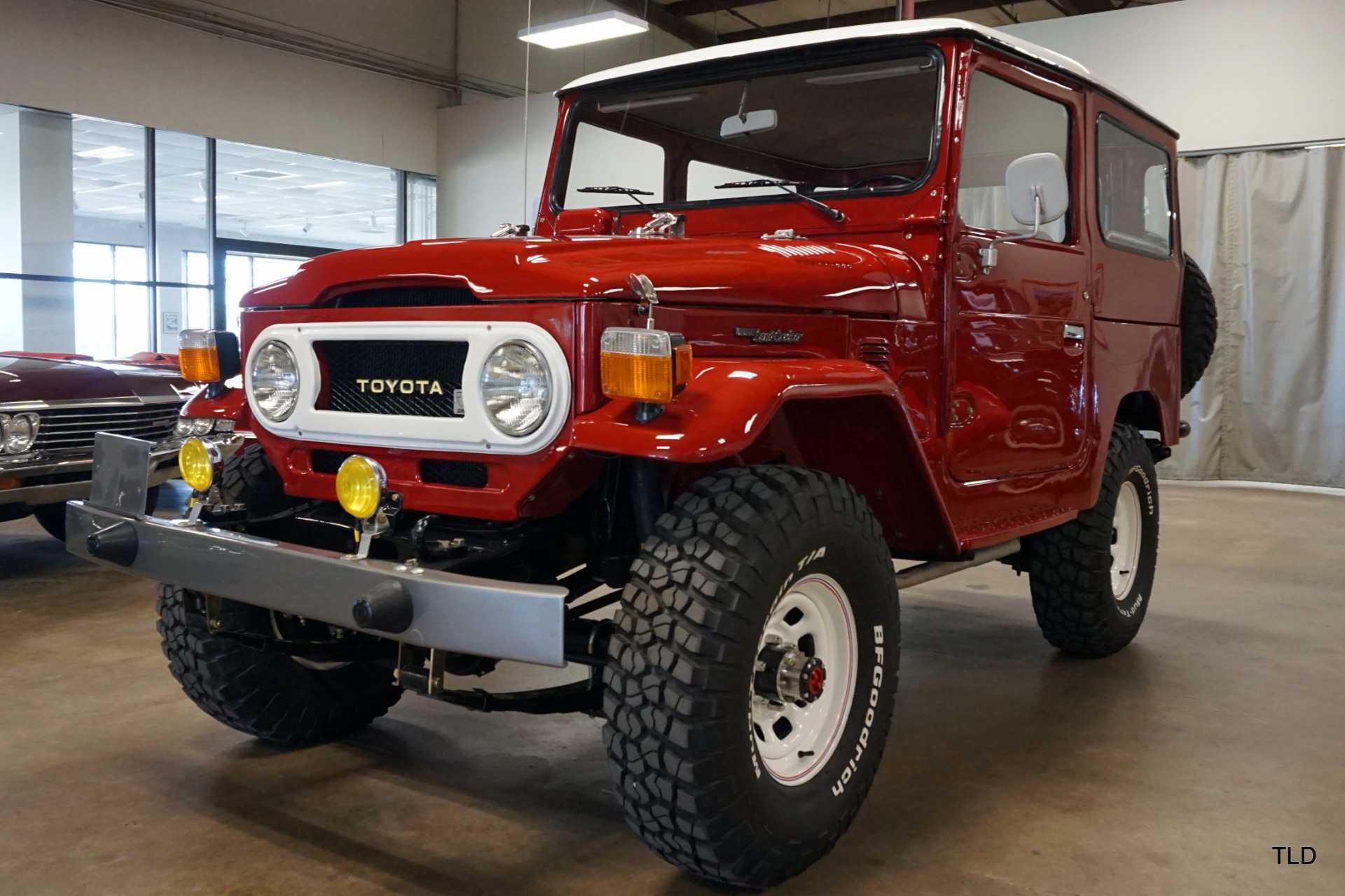 1978 Red Toyota FJ-40 SUV