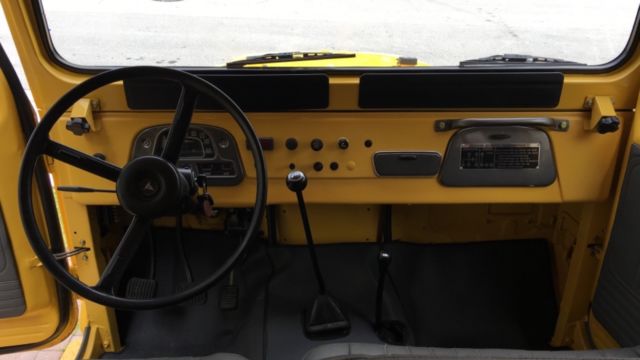 1978 Yellow Toyota FJ Cruiser Convertible