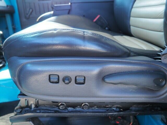 1978 Blue Toyota FJ Cruiser SUV