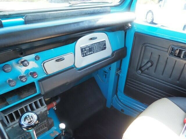 1978 Blue Toyota FJ Cruiser SUV