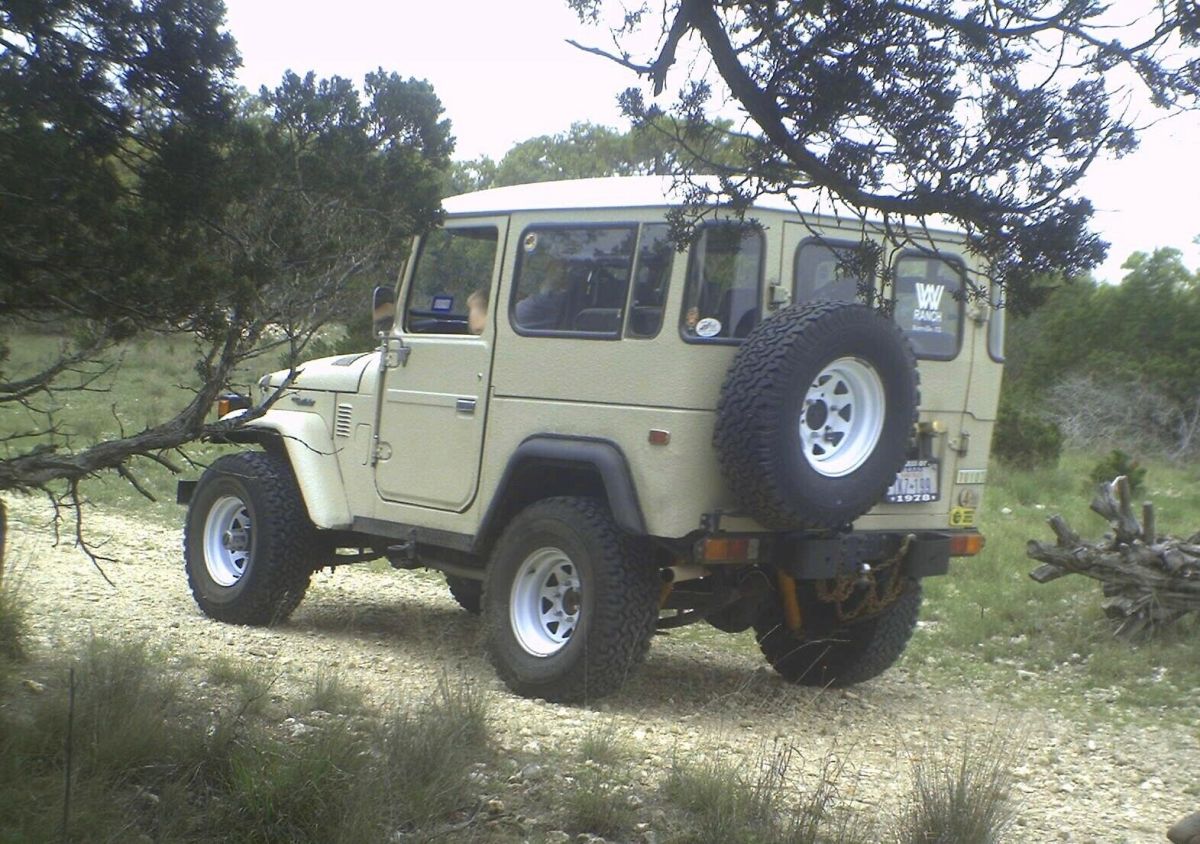 1978 Brown Toyota fj40