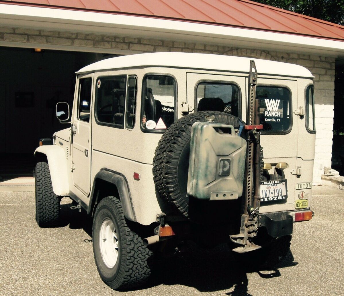 1978 Brown Toyota fj40