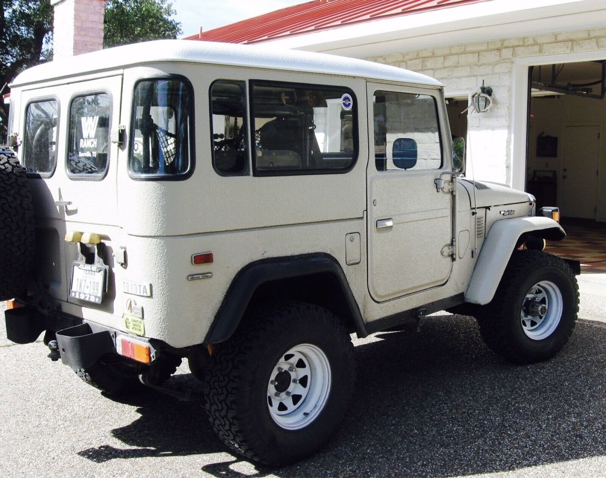 1978 Brown Toyota fj40