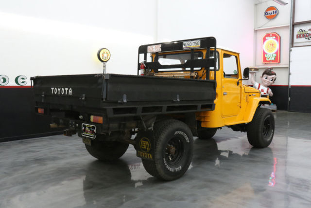 1978 Yellow Toyota FJ Cruiser --