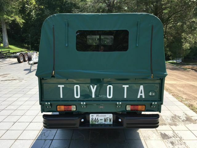 1978 Green Toyota FJ Cruiser --