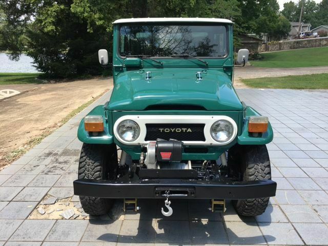 1978 Green Toyota FJ Cruiser --