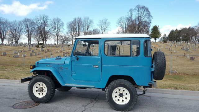 1978 Blue Toyota Land Cruiser Jeep