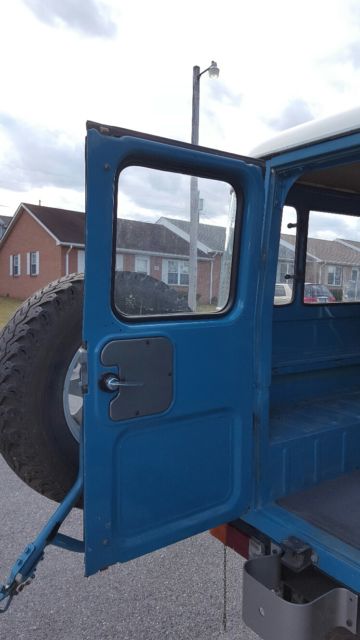 1978 Blue Toyota Land Cruiser Jeep