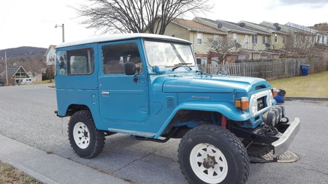 1978 Blue Toyota Land Cruiser Jeep