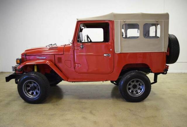 1978 Red Toyota Land Cruiser SUV