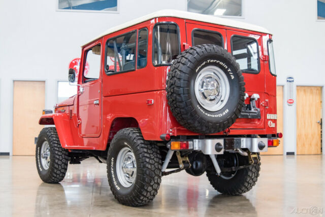 1978 Red Toyota FJ40 SUV