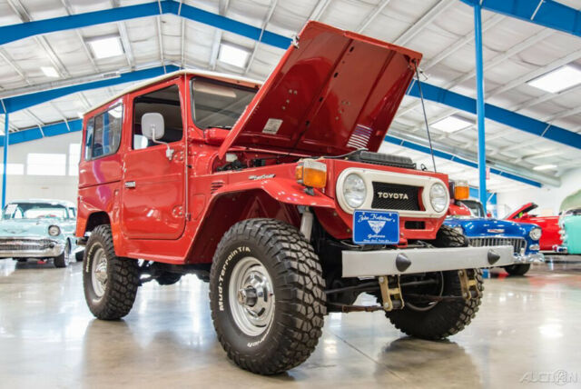 1978 Red Toyota FJ40 SUV