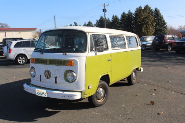 1978 Green Volkswagen Bus/Vanagon