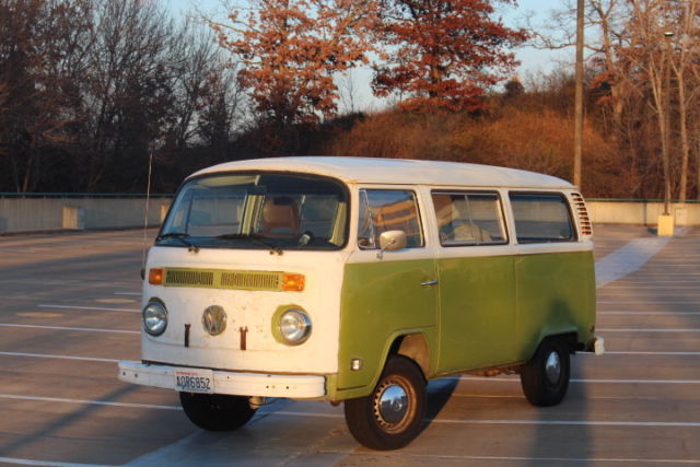 1978 Green Volkswagen Bus/Vanagon