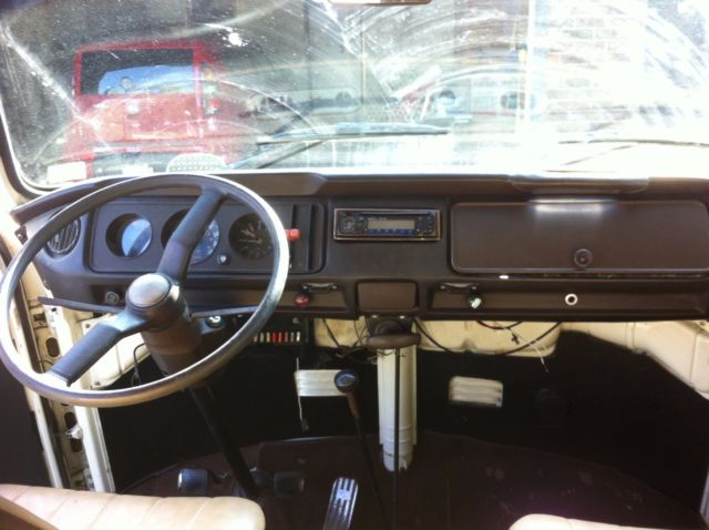 1978 Primer Volkswagen Bus/Vanagon Camper (Pop-top)