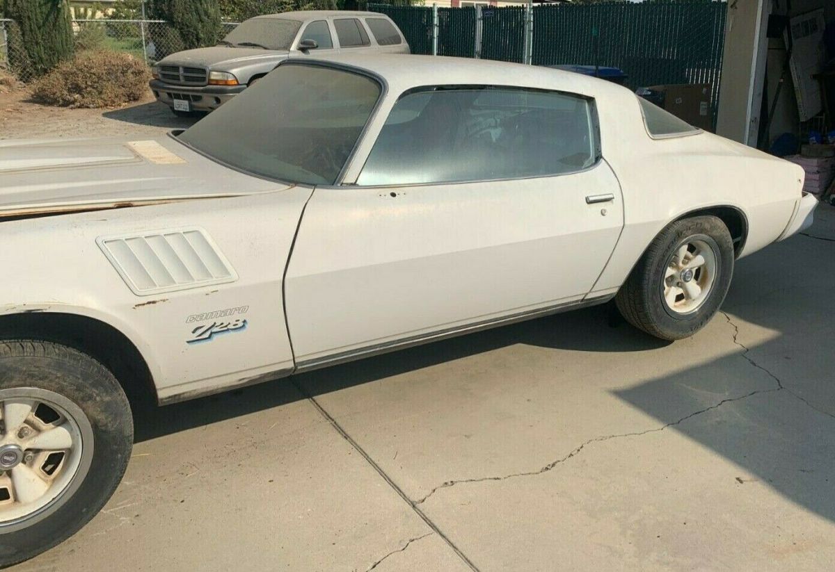 1978 White Chevrolet Camaro Coupe