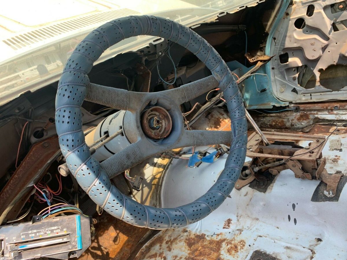 1978 White Chevrolet Camaro Coupe