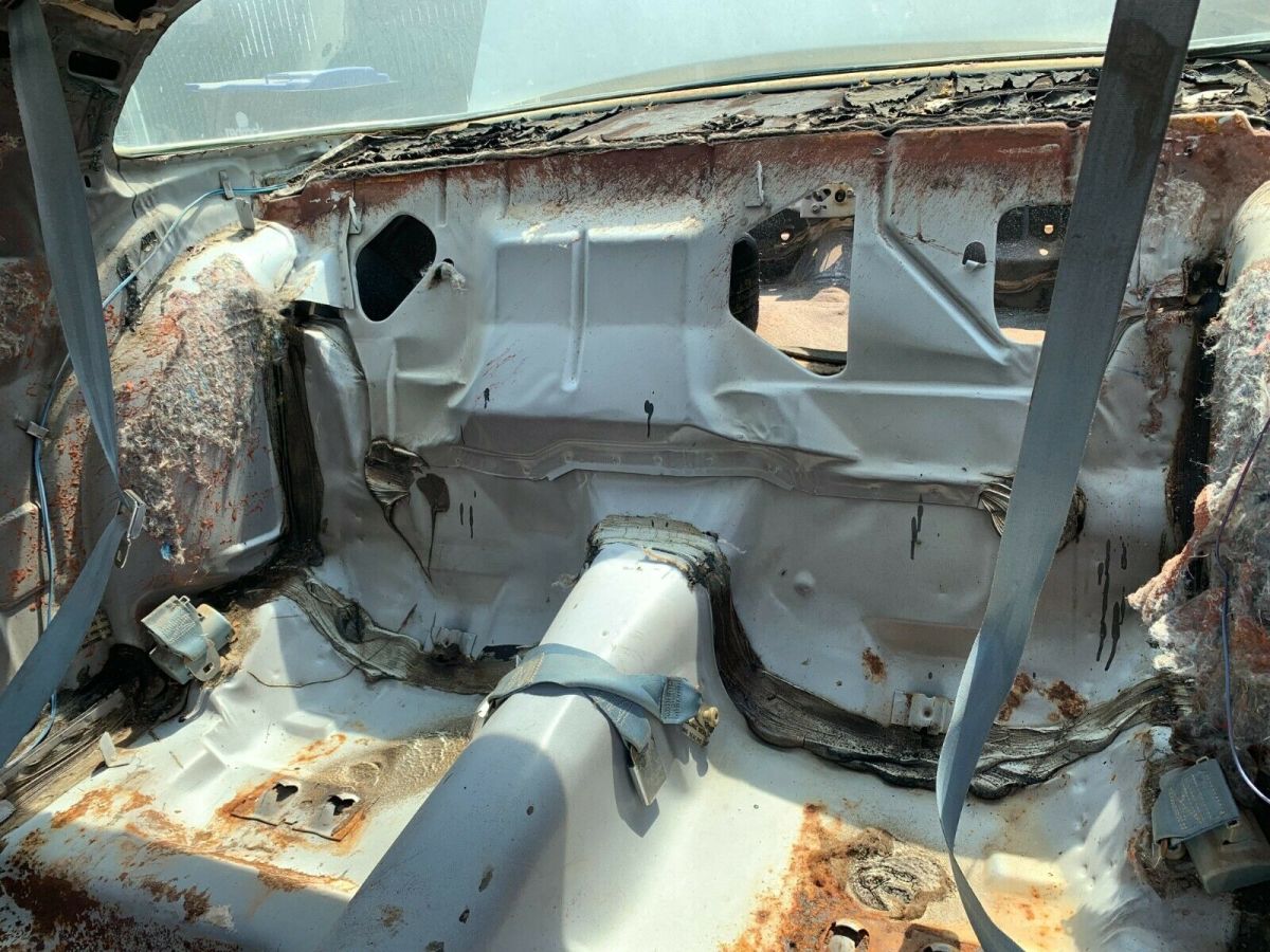 1978 White Chevrolet Camaro Coupe