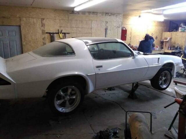 1978 White Chevrolet Camaro