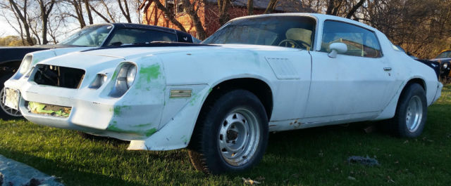 1978 White Chevrolet Camaro Coupe