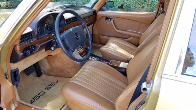 1979 Gold Mercedes-Benz 400-Series Sedan