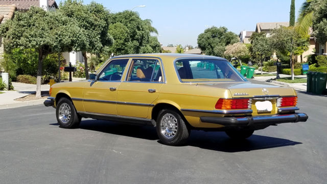 1979 Gold Mercedes-Benz 400-Series Sedan