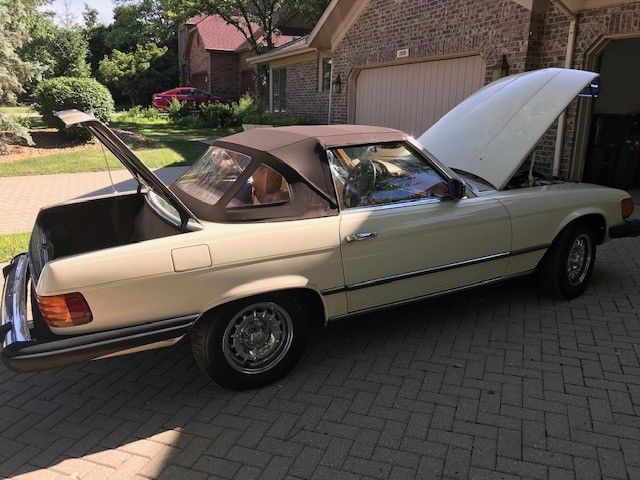 1979 Yellow Mercedes-Benz SL-Class Convertible