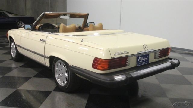 1979 Tan Mercedes-Benz 400-Series