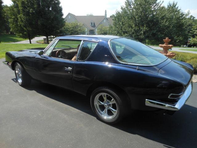 1978 Midnight blue Studebaker Avanti ll Coupe