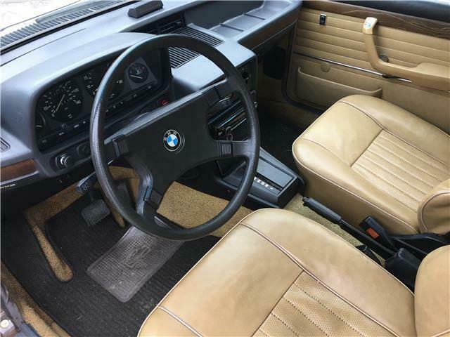 1979 Brown BMW 5-Series --