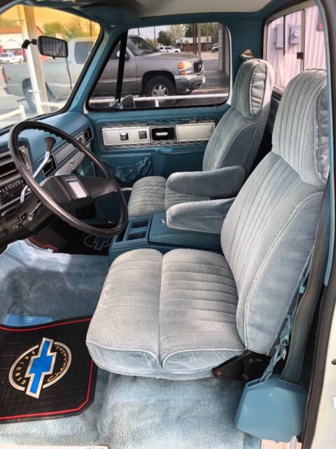1979 White Chevrolet C-10 Standard Cab Pickup