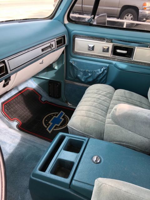 1979 White Chevrolet C-10 Standard Cab Pickup