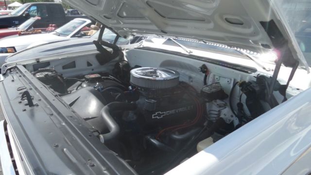 1979 White Chevrolet C-10 Standard Cab Pickup