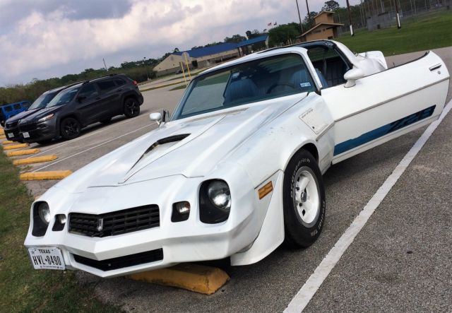 1979 White Chevrolet Camaro Coupe