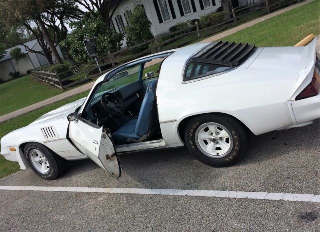 1979 White Chevrolet Camaro Coupe